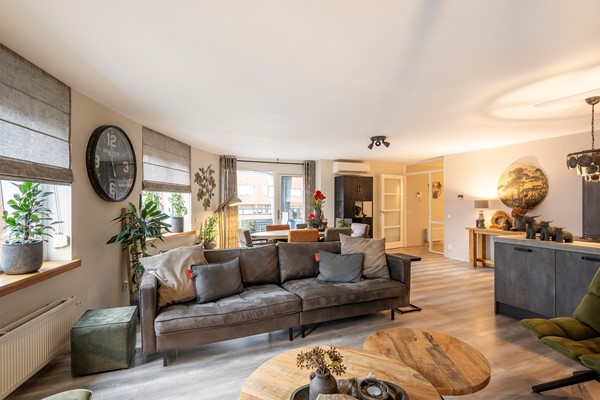 Medium property photo - Nieuwstraat 402, 3201 EG Spijkenisse